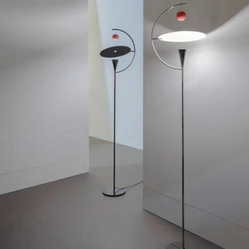 Lampadaire Apple de styliste m - Photography Lighting Design avis et prix