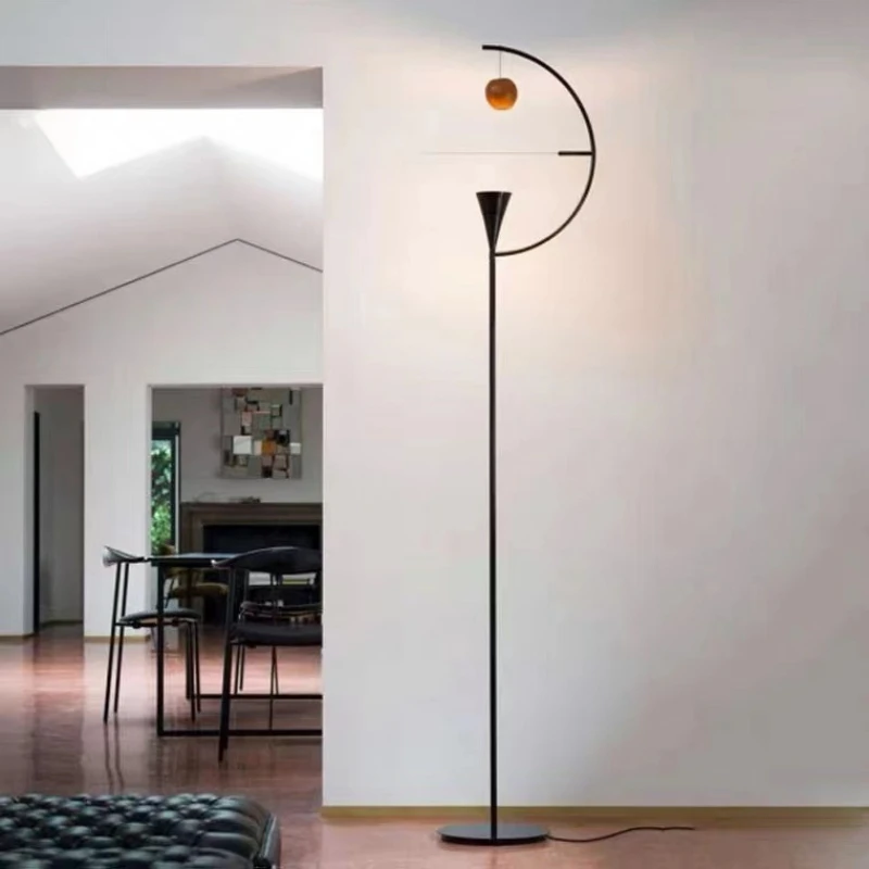 Lampadaire Apple de styliste m - Photography Lighting Design avis et prix